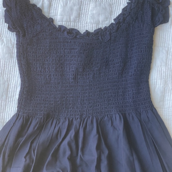 Bardot Cindy Off Shoulder Smocked MIDI Dress Size 8 Medium - Picture 4 of 8